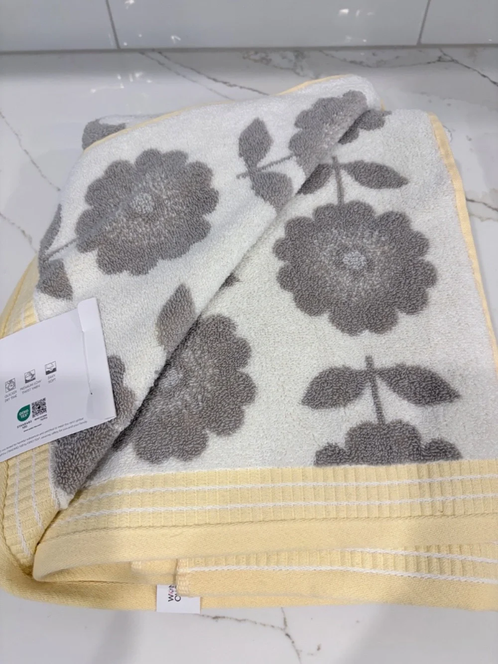 2 NWT Caro Bath Towels gray, yellow and white floral pattern
